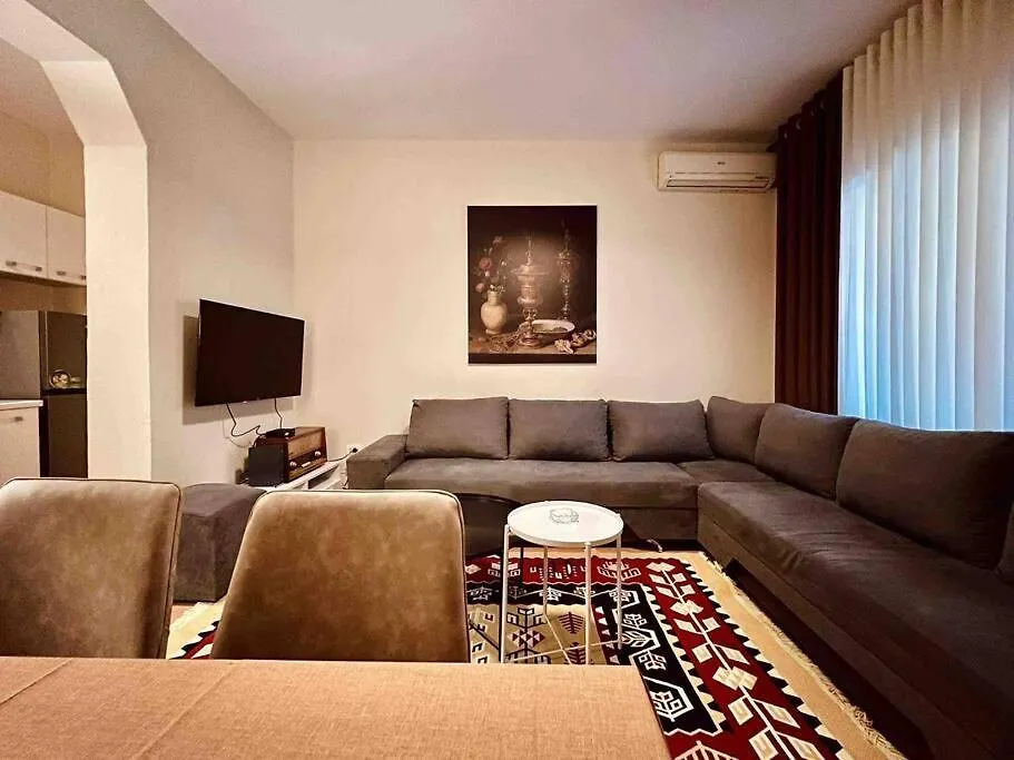 Zarlett House, Pazari Ri ,Villa With Garden,Parking Tirana Albánie